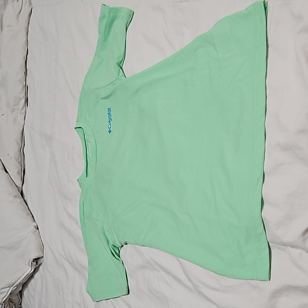 Columbia boys short sleeve T shirt in green